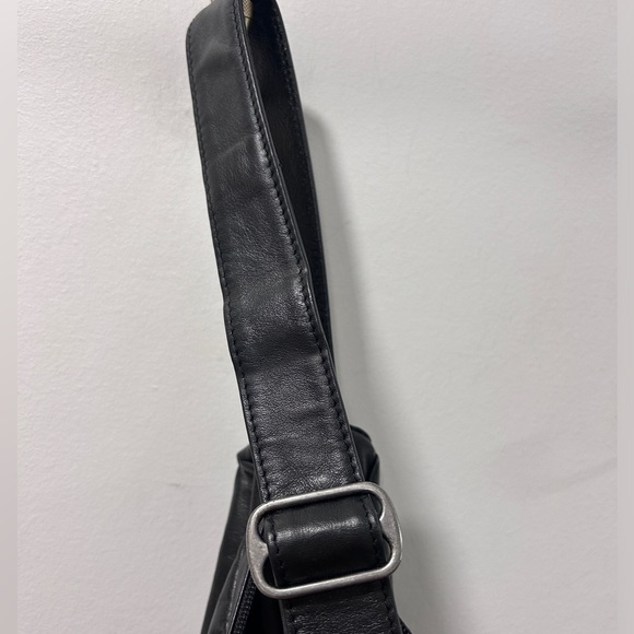 AmeriBag | Leather sling shoulder bag - Picture 3 of 16